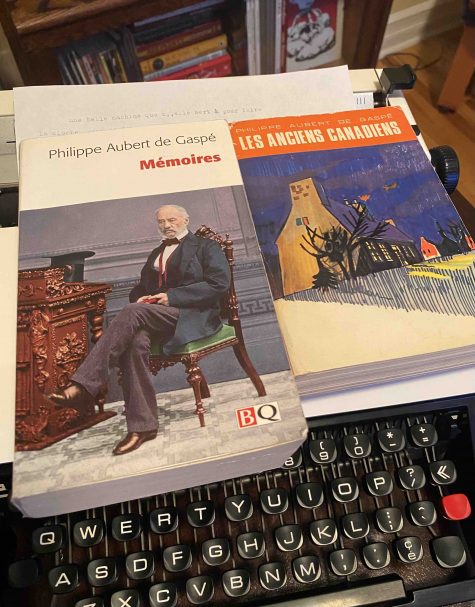 Pages couvertures des Anciens Canadiens (Fides, 1967) et des Mémoires de Philippe Aubert de Gaspé. CC-BY Olivier Charbonneau 2021